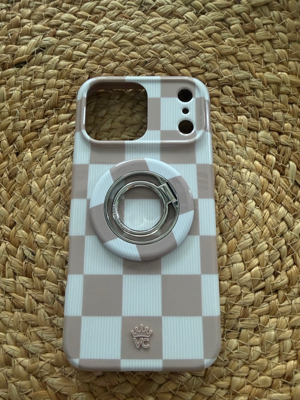 iPhone 17 pro max velvet caviar case